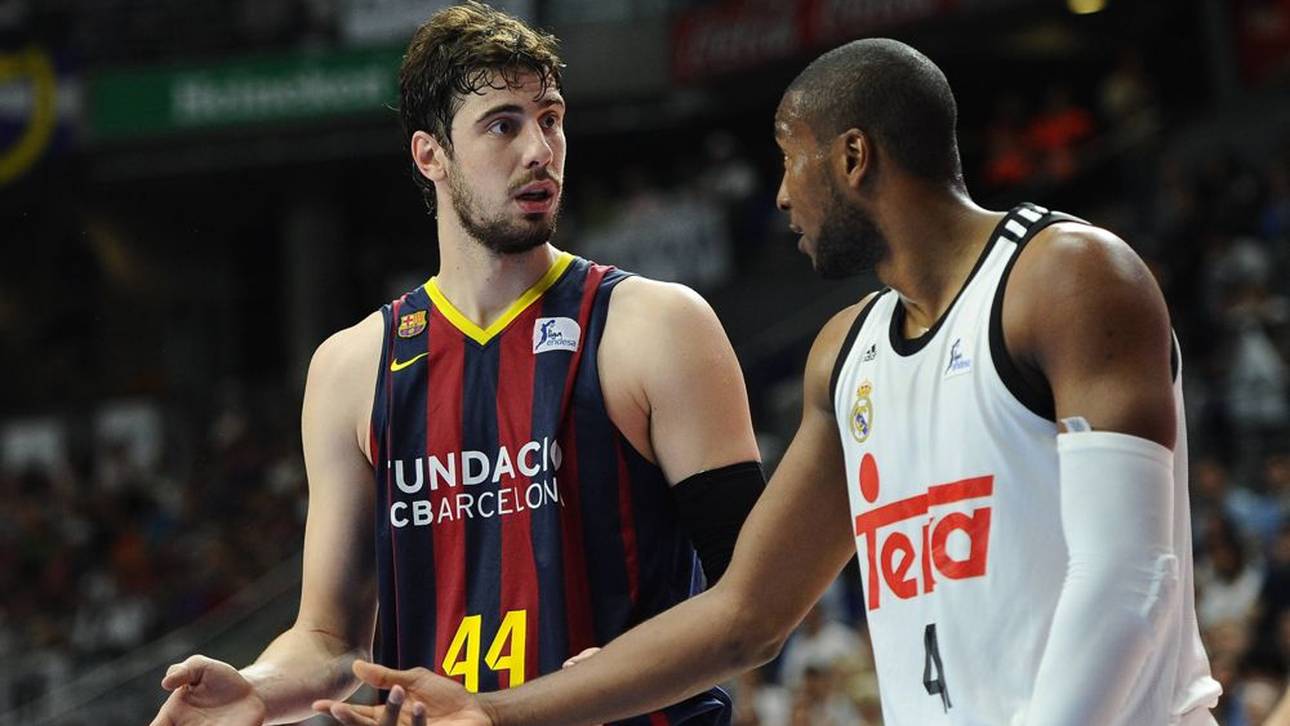 Marcus Slaughter, 2015, im Spiel gegen den FC Barcelona