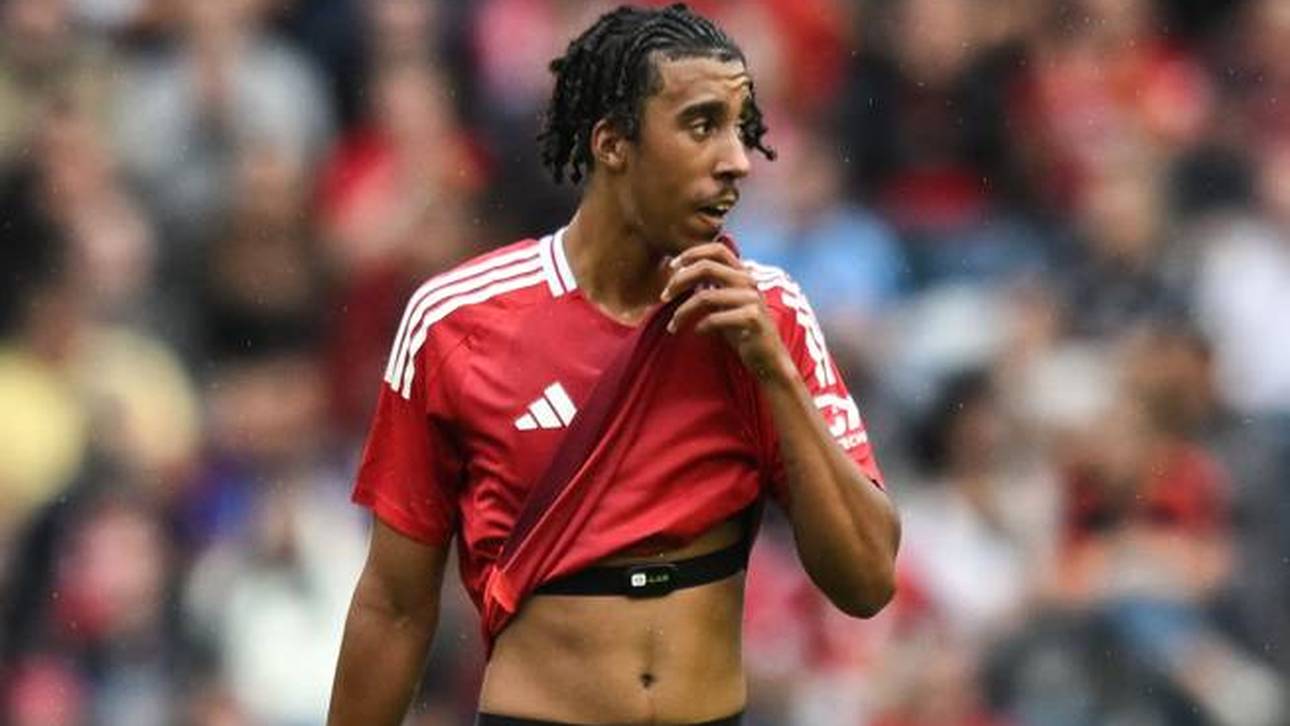 Leny Yoro hat sich kurz nach seinem Wechsel zu Manchester United verletzt