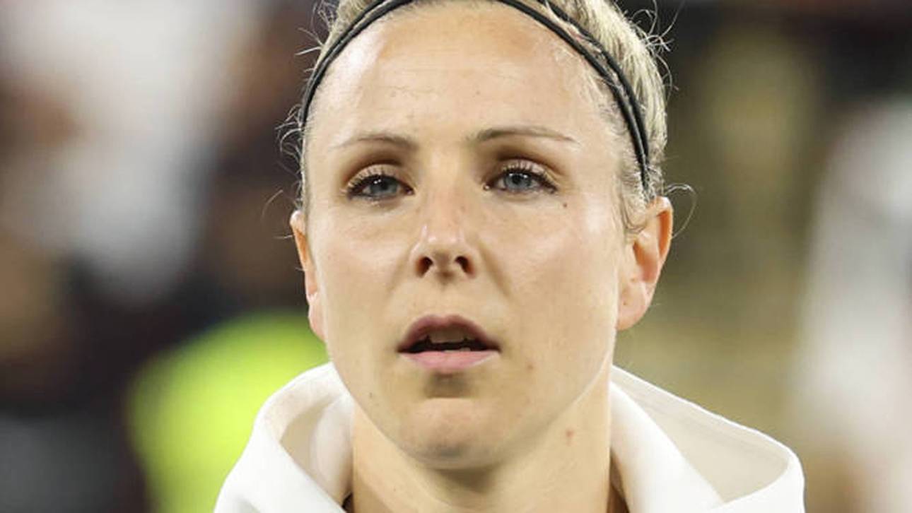 DFB-Star muss eigenes Kind adoptieren