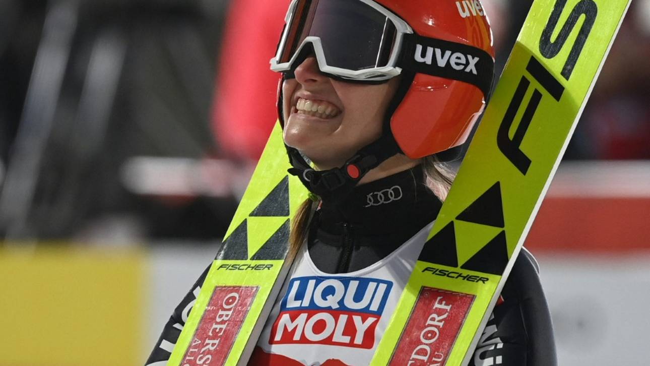 Skispringen: Starke Althaus Vierte in der Qualifikation