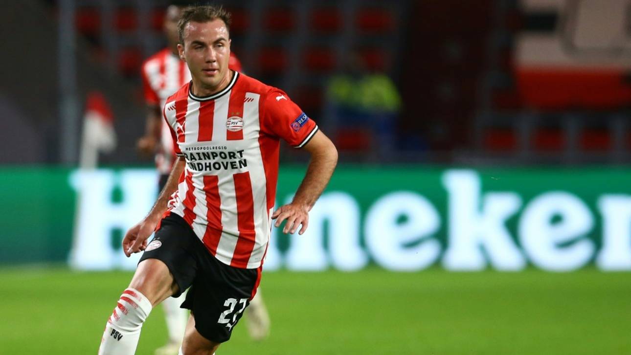 Götze jubelt über Titel mit Eindhoven