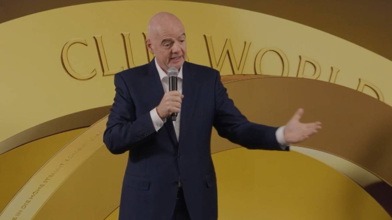 So pompös stellt FIFA-Präsident die Klub-WM vor