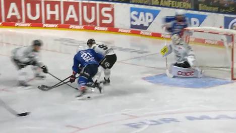 Die Highlights der Partie Adler Mannheim - Kölner Haie aus der DEL im Video.