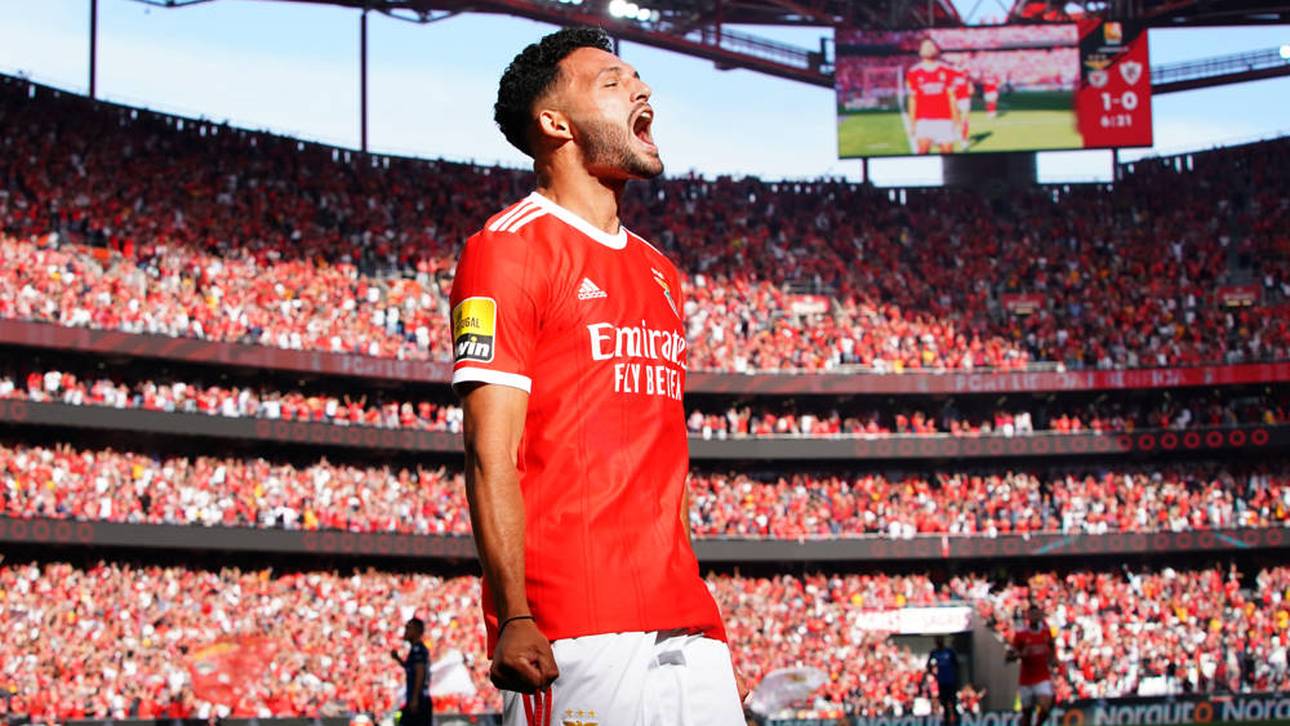 Star-Berater bietet Bayern Stürmer an