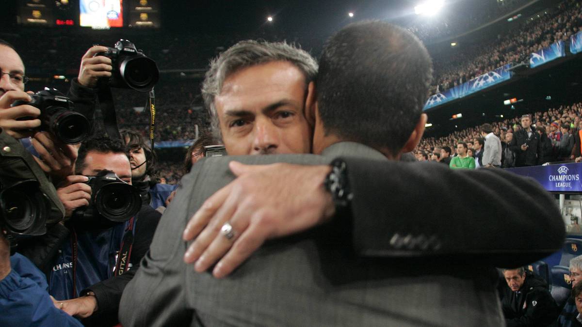 Was heute undenkbar scheint, bestätigt Guardiolas Vertrauter und Biograf Guillem Balague einige Jahre später: "Sie haben sich geschätzt und gemocht. Was den Fußball angeht, waren und sind sie seelenverwandt: besessen und detailverliebt"