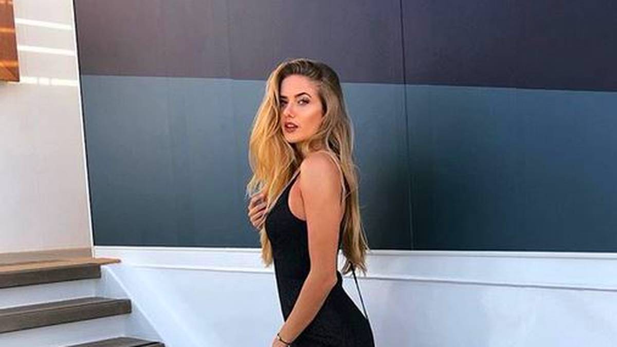 Beim Blick auf ihren Instagram-Kanal fällt auf, dass sie sowohl Wettkampf- und private Fotos, aber auch Werbebilder postet. Hier ist sie an Bord des Kreuzfahrtschiffes "Mein Schiff 2" zu sehen