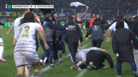 Das Pokalmärchen des 1. FC Saarbrücken ist um eine Geschichte reicher. Die Saarländer kegeln auch Gladbach aus dem Wettbewerb. Kai Brünker schießt den FCS in der Nachspielzeit ins Halbfinale.