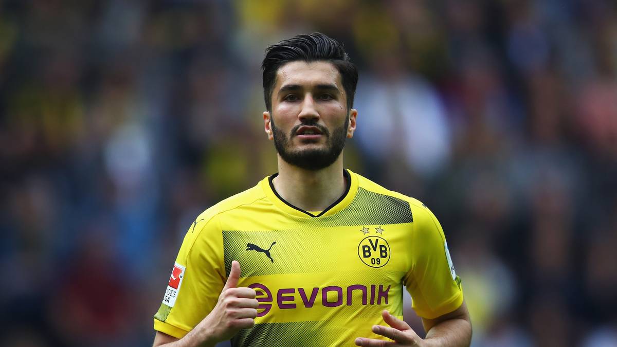 NURI SAHIN: Nach etwas weniger als einem Monat BVB-Vorbereitung kristallisiert sich heraus: Nuri Sahin könnte zum neuen Strategen im defensiven Mittelfeld werden - aufgrund der Verletzungen von Julian Weigl (Gelenkbruch, Rückkehr Mitte September) und Raphael Guerreiro (Knöchel-OP, Rückkehr Mitte Oktober)