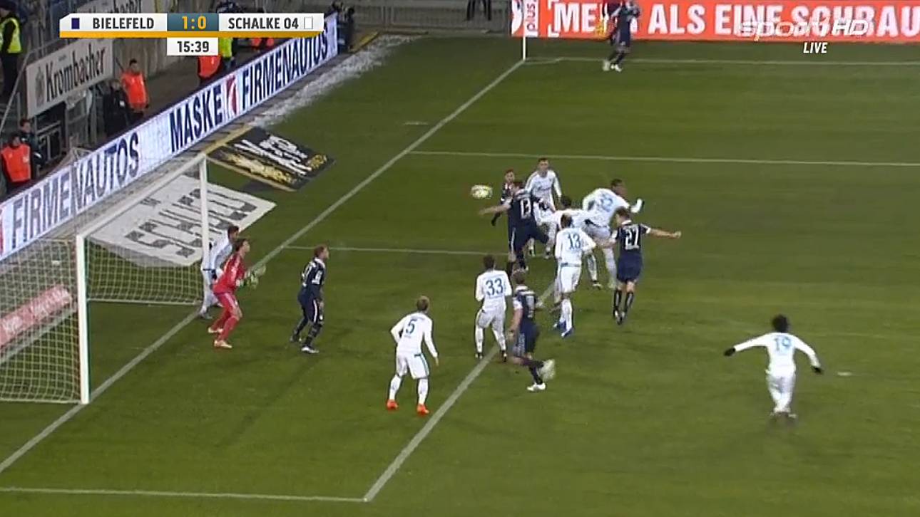 Schalke: Patzer und Höwedes-Schock