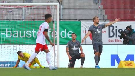 Der 1. FC Nürnberg unterlag Jahn Regensburg trotz einer zwischenzeitlichen Führung