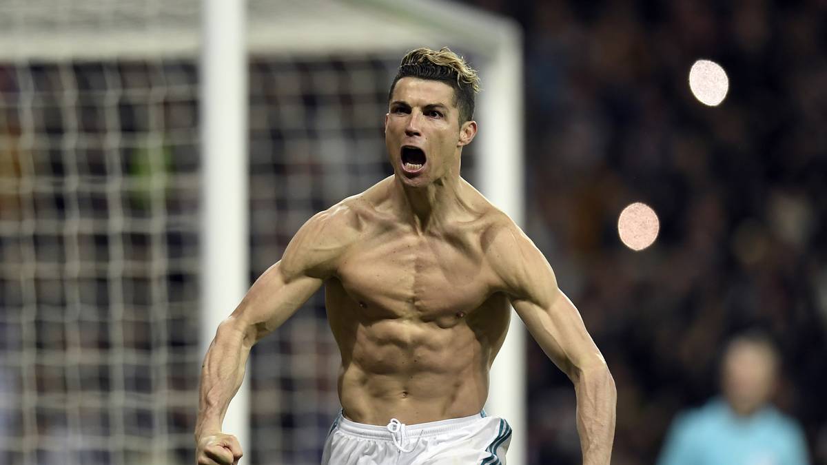 Ronaldo führt die Torjägerliste der Königsklasse mit 15 Treffern an. Reals Lebensversicherung hat zum achten Mal in Folge die Saison-Marke von 40 Pflichtspiel-Toren geknackt. Kein Wunder, dass Toni Kroos behauptet: "Was Salah macht, macht Cristiano schon seit Jahren"