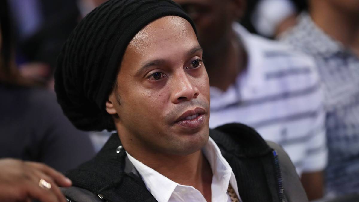 Auch die brasilianische Fußball-Legende Ronaldinho kam für das Basketball-Spektakel extra nach New Orleans