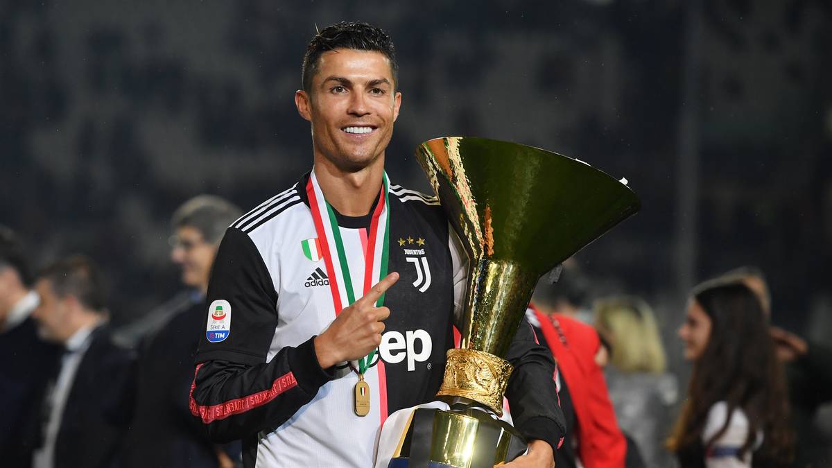 CRISTIANO RONALDO: In seiner ersten Saison in Italien führte er Juventus zur souveränen Meisterschaft. In der Champions League wurde er mit einem Dreierpack im Achtelfinal-Rückspiel erneut zu Atléticos Alptraum. Später aber scheiterte er mit Juve an den jungen Wilden von Ajax Amsterdam