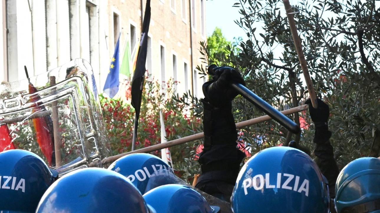 Neapel: Eintracht-Fans bleiben in Haft