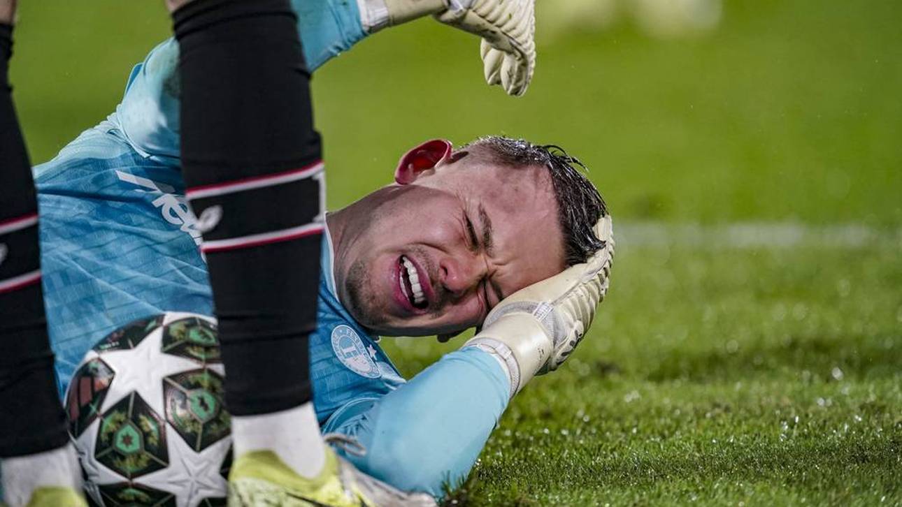 Der deutsche Keeper Timon Wellenreuther wurde in der ersten Halbzeit gleich zweimal heftig am Kopf getroffen