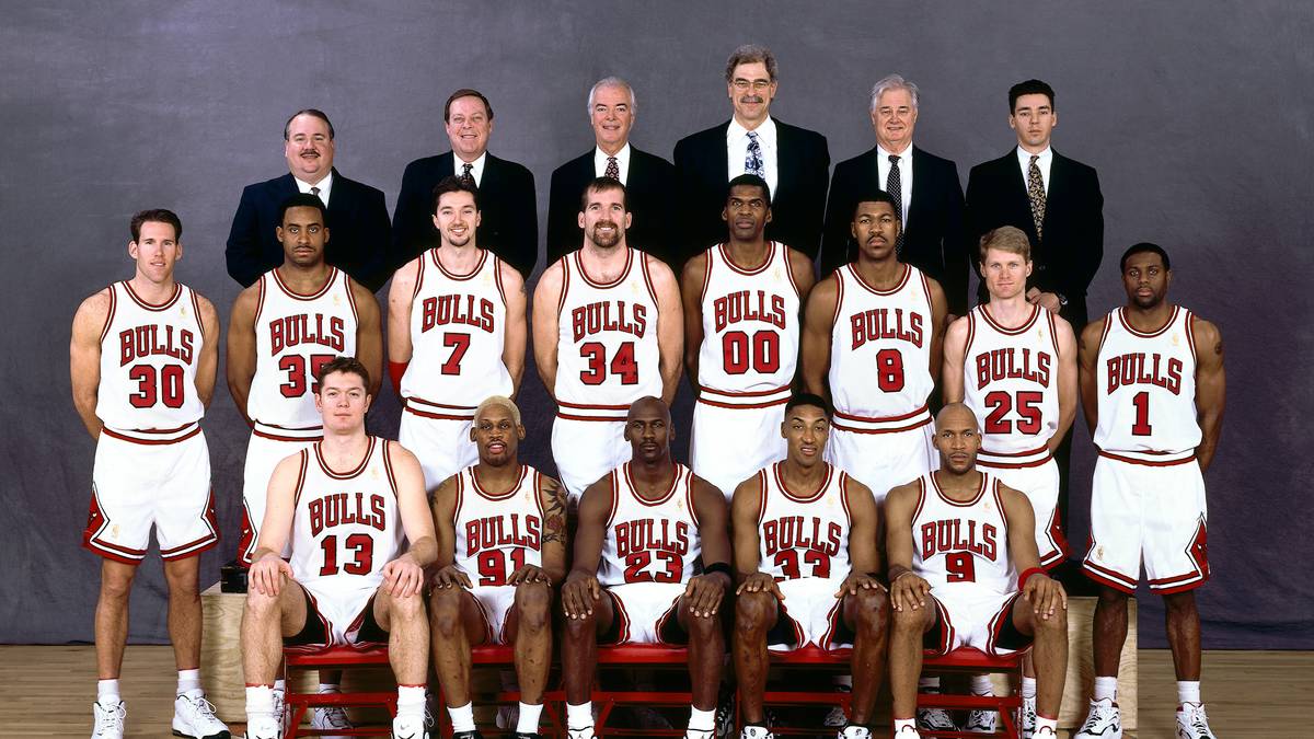 ... und zum Abschluss seiner Karriere mit 44 Jahren mit den Chicago Bulls an der Seite von Michael Jordan