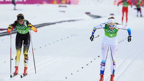 Stina Nilsson (r.) und Denise Herrmann (l.) werden sich bald beim Biathlon wiedertreffen