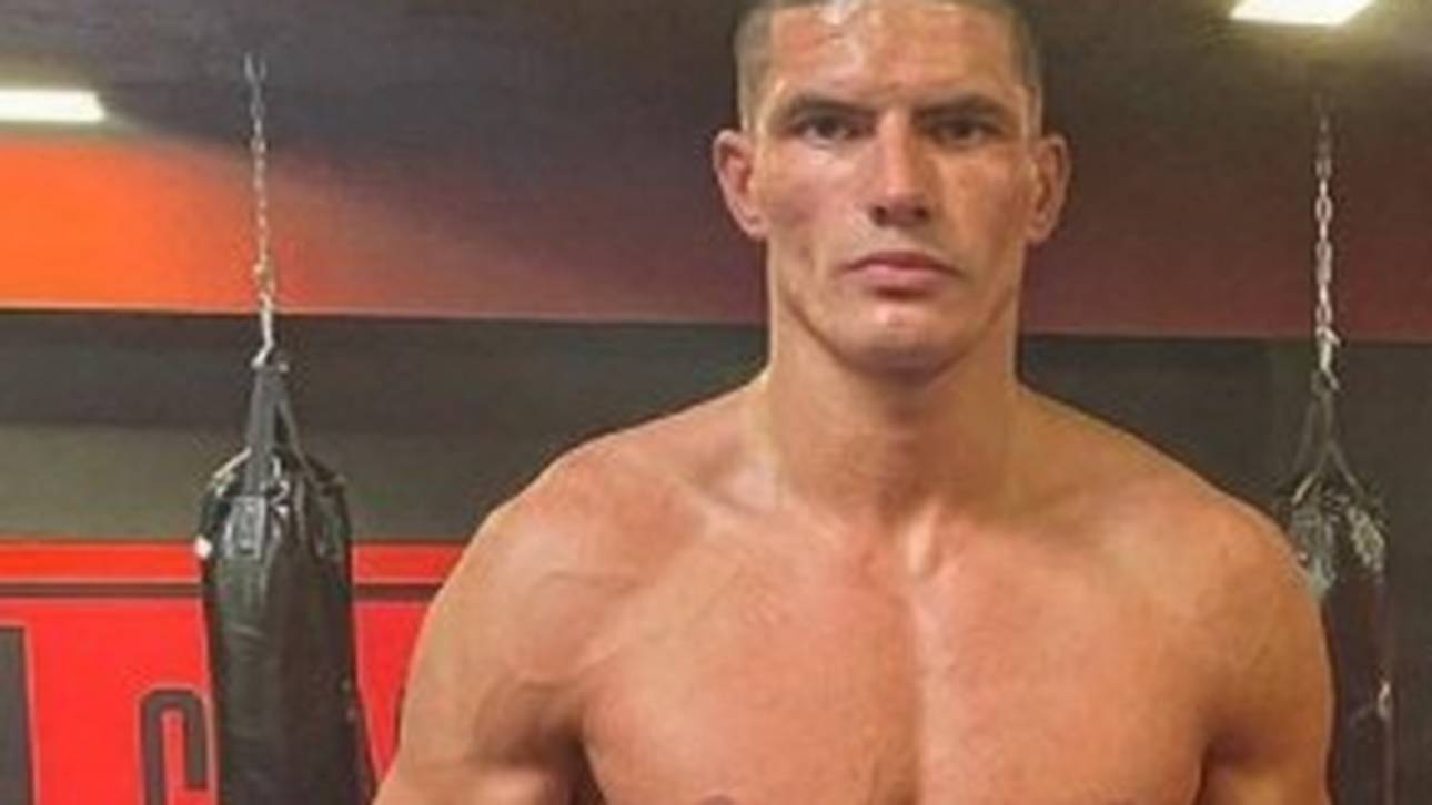 MMA-Model macht kurzen Prozess