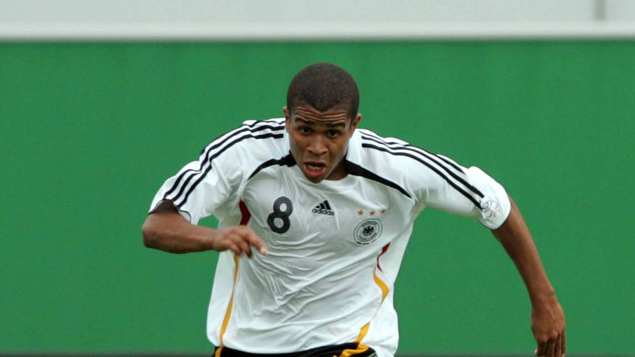 Ede rechnet mit Fußballgeschäft ab