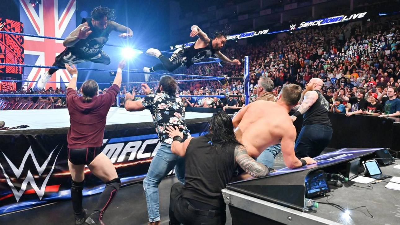 WWE: Chaos-SmackDown in London