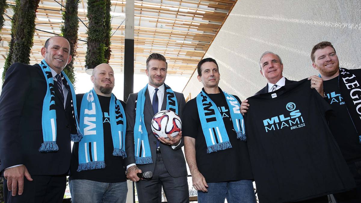 Seitdem ist Beckham weiterhin als Werbefigur, Stilikone und Botschafter für verschiedene Wohltätigkeitsorganisationen weltweit unterwegs. Dem Fußball bleibt er eng verbunden, unter anderem als Eigner des künftigen MLS-Teams in Miami