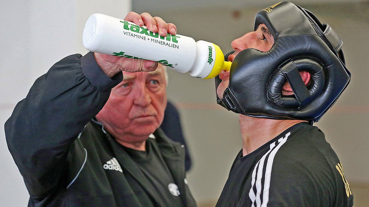 Coach Wegner stellt Abraham bloß