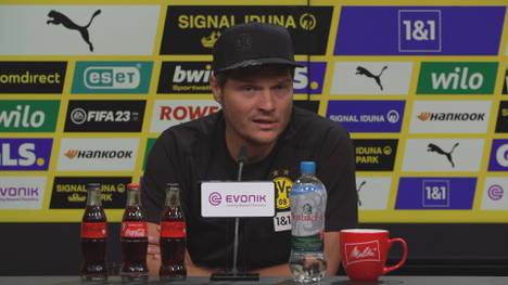 Im Spiel gegen den FC Augsburg setzte BVB-Coach Edin Terzic auf Mats Hummels und Nico Schlotterbeck in der Innenverteidigung. Vor dem Spiel gegen Mainz erläutert er seine Entscheidung.