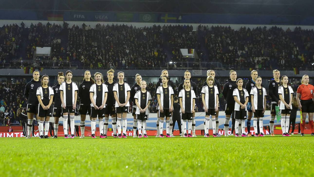 Kuriose Szene vor DFB-Spiel