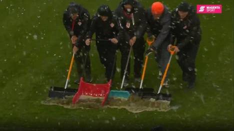 Der 33. Drittligaspieltag begann verspätet, in Würzburg musste erst der Platz vom Schnee befreit werden. Der FCK ließ sich davon nicht beirren, gewann 2:1 und macht den nächsten Schritt Richtung 2. Bundesliga.