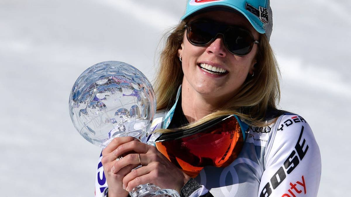 Dass sie ihren Slalom-Titel zum dritten Mal erfolgreich verteidigen konnte und damit mal wieder Ski-Geschichte schrieb, überraschte sie selbst am meisten. Im Ziel in Are sank die US-Amerikanerin völlig ausgelaugt in den schwedischen Frühlingsschnee, sie hatte es tatsächlich geschafft: Platz eins!