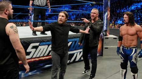Der Streit zwishen Kevin Owens, Daniel Bryan, Shane McMahon und AJ Styles (v.l.) findet beim Royal Rumble seinen Höhepunkt