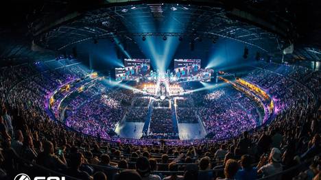 Lanxess Arena - Köln - 18.000 Sitzplätze