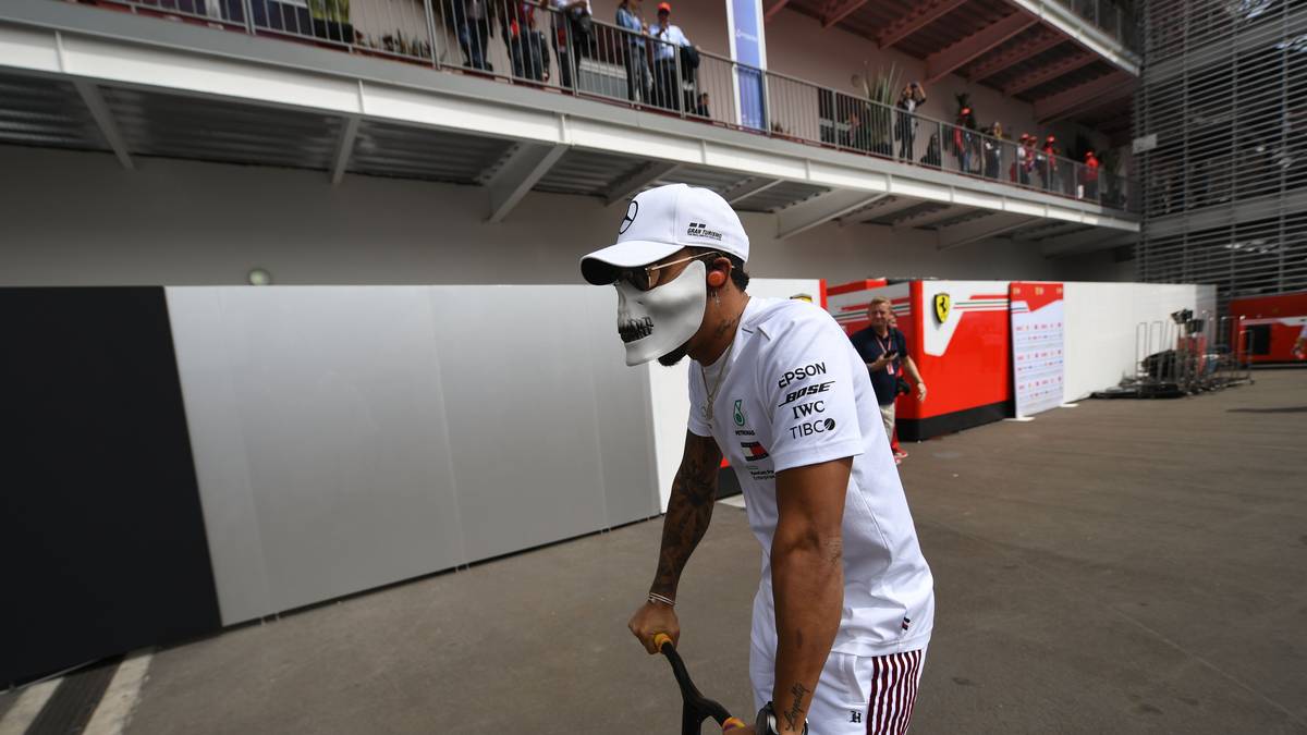 Lewis Hamilton kann angesichts seiner 70 Punkte Vorsprung in der Fahrerwertung ganz entspannt in die letzten drei Rennen gehen