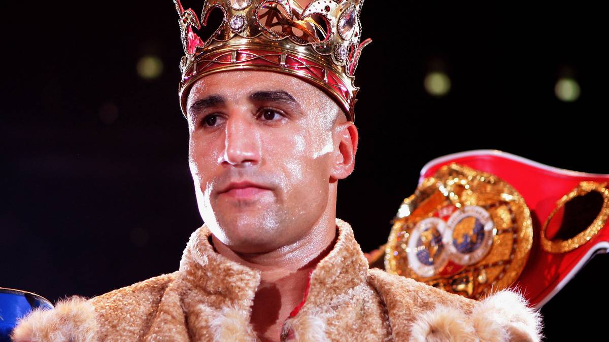 2005: ARTHUR ABRAHAM (IBF-Mittelgewicht) und 2012 (WBO-Supermittelgewicht) - 2005 wird "King Arthur" zum ersten Mal Weltmeister. Damals noch im Mittelgewicht. Sieben Jahre später schlägt er auch in der nächsthöheren Gewichtsklasse zu