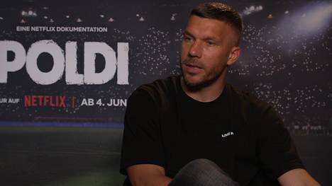 Lukas Podolski spricht über fehlende Charaktere im Spitzenfußball und gibt seine deutsche WM-Überraschung preis. 