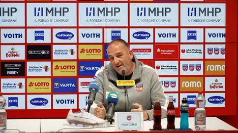 Auf der Pressekonferenz vor dem Bundesligaspiel gegen Union Berlin spricht Heidenheim-Trainer Frank Schmidt über den Optimismus und Dankbarkeit der Stadt. 
