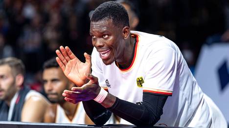 Für Nationalmannschafts-Kapitän Dennis Schröder hat die Suche nach einem neuen Klub in der NBA derzeit nicht oberste Priorität. 