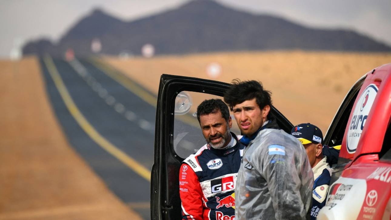 Rallye Dakar: Titelverteidiger auf Kurs