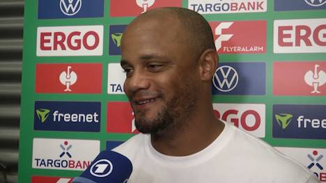 Hat sich Vincent Kompany bei seiner Aufstellung verzockt? Beim knappen 3:2-Erfolg in Wiesbaden sieht der Bayern-Trainer keinen Unterschied zur Bundesliga.