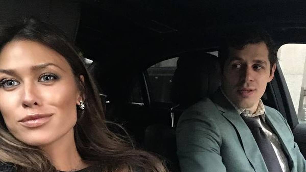 Die Verlobte von Penguins-Star Jewgeni Malkin hört auf den wunderschönen Namen Anna Kasterova. In Russland moderiert Kasterova eine eigene Morning Show im TV, gemeinsam hat das Paar einen Sohn (Nikita)