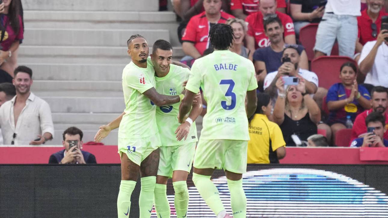 Ferran Torres (M.) traf zum 2:0 für Barca