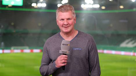 Für Stefan Effenberg ist der diesjährige Ballon d'Or Award unfairerweise nicht an Robert Lewandowski gegangen. Er fordert deshalb als Jury ehemalige Gewinner statt Journalisten. 
