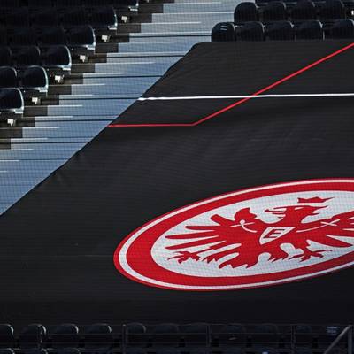 Eintracht Frankfurt lässt seinen Direktor Profifußball Ben Manga ziehen.