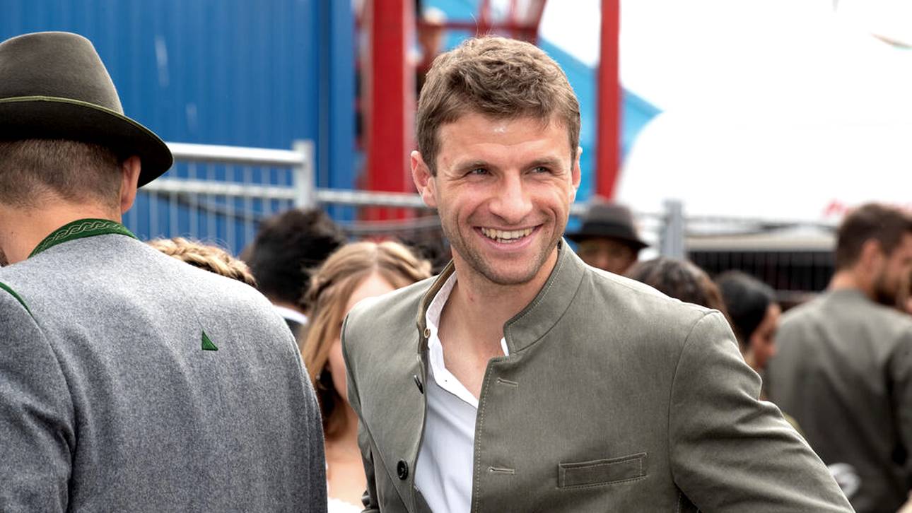 Müller auf Volksfest abgelichtet