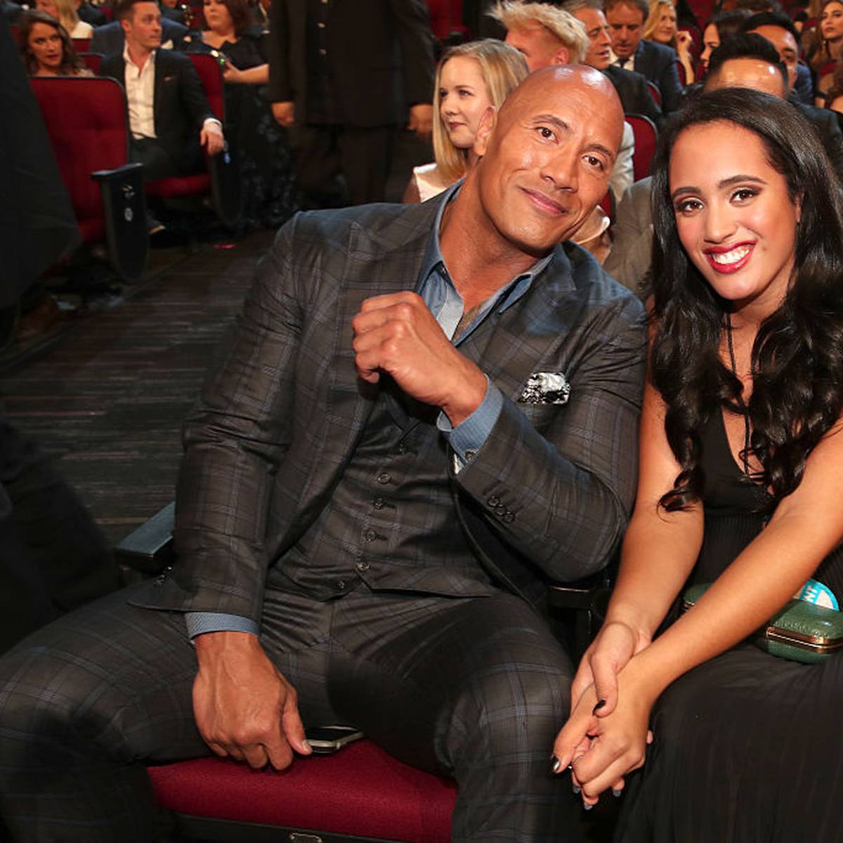 Simone Johnson Tochter Von The Rock Trainiert Bei Wwe