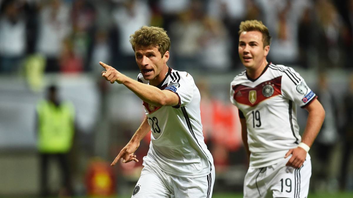 Der Qualifikation zur EM 2016 kann Müller ebenfalls seinen Stempel aufdrücken. Mit vier Toren und zwei Assists in vier Spielen sorgt er für eine beachtliche Bilanz