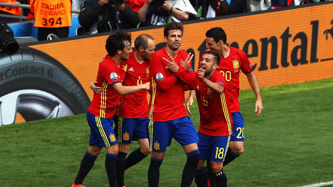Pique verhindert spanischen Fehlstart