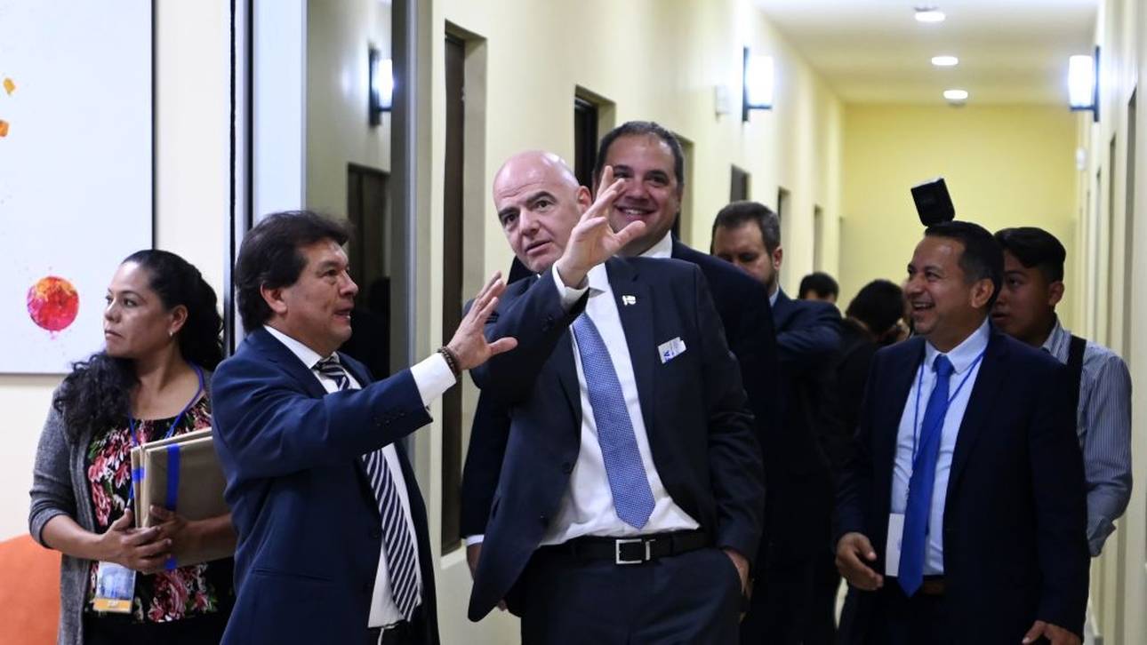 Infantinos Vision: Superliga in Afrika