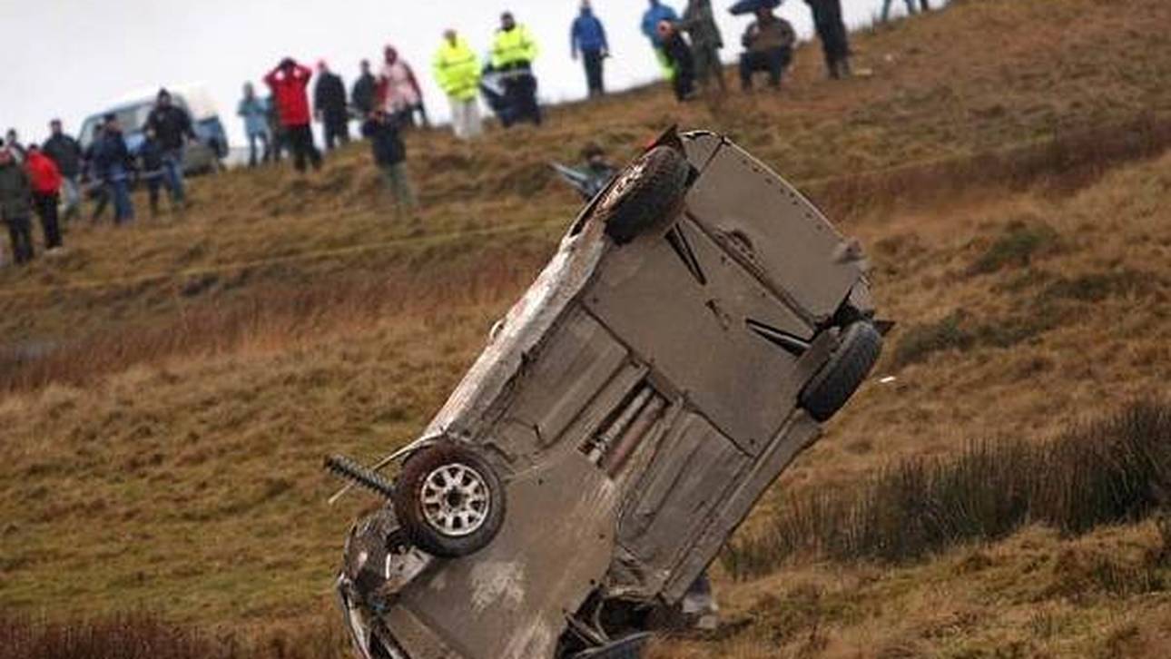 Nach Überschlägen: Bald neue Überrollkäfige?