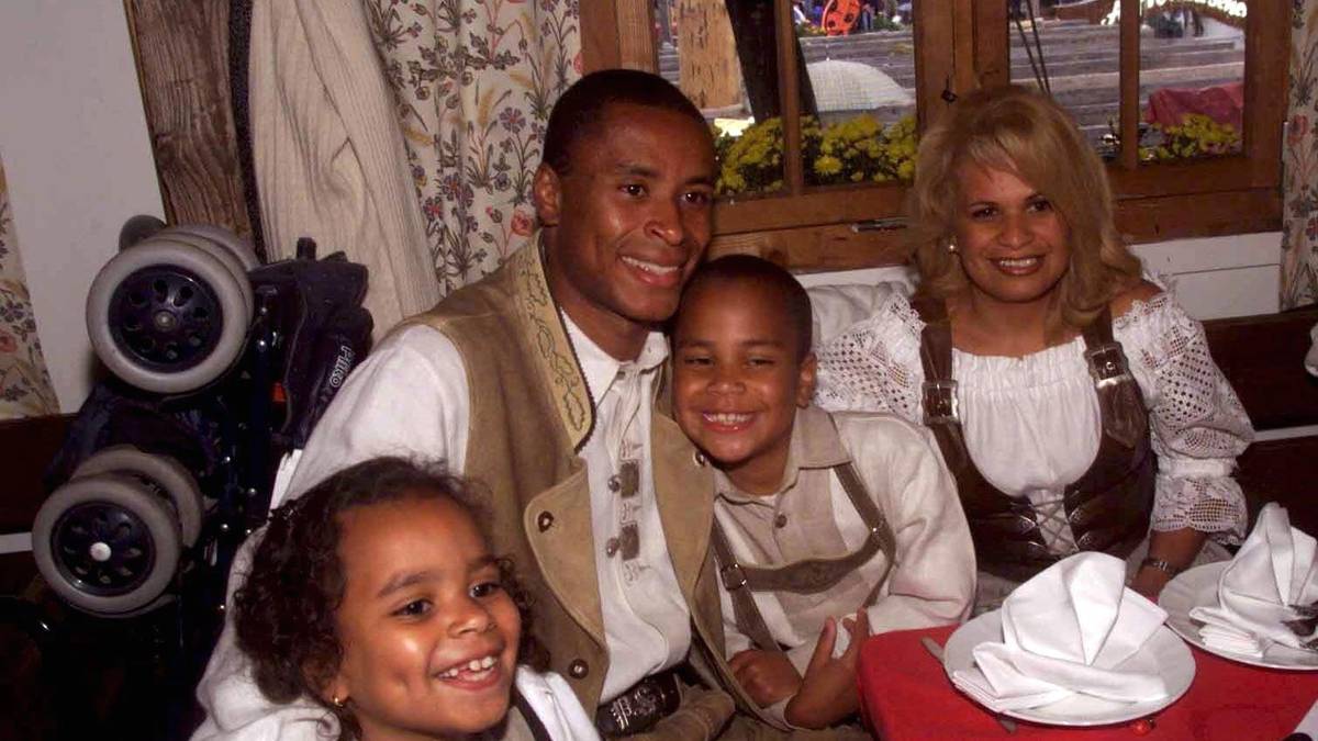 Paulo Sergio bringt nach seinem Wechsel von Bayer Leverkusen 1999 gleich seine gesamte Familie mit. Bis heute ist er dem Verein verbunden